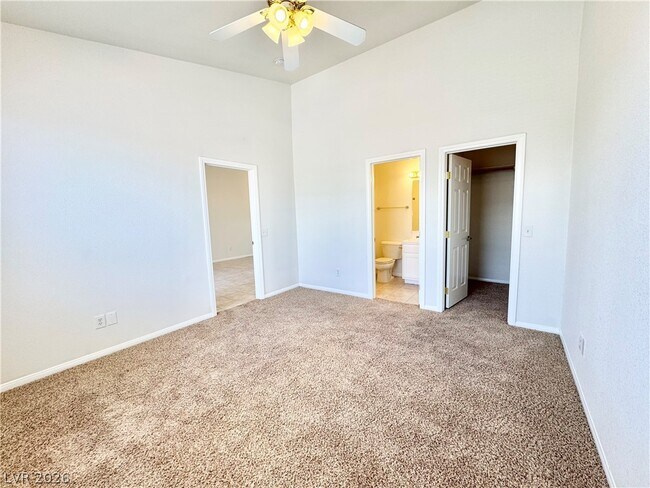 Building Photo - 2500 E Ambush St