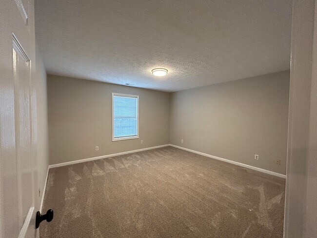 Building Photo - 3305 Drayton Pl