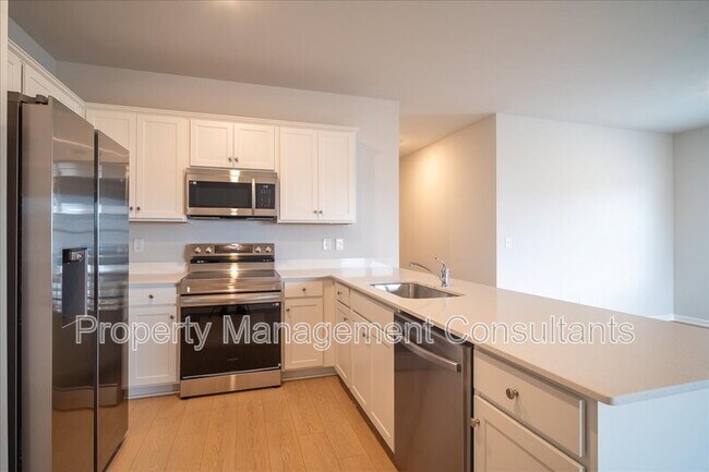 Building Photo - 22772 Dashwood Ln