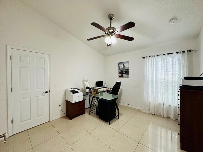 Building Photo - 8885 Palisades Beach Ave