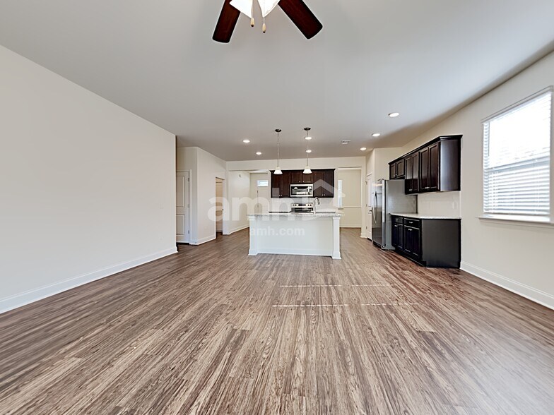 Building Photo - 407 Ronter Ct