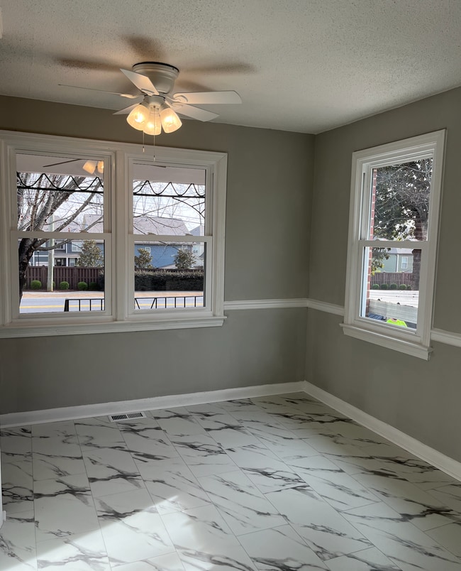 Building Photo - 310 Hammett Bridge Rd