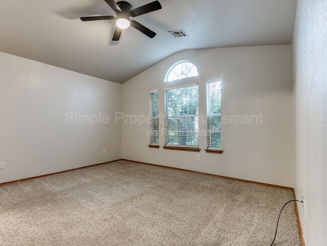 Building Photo - 3221 SW 103rd Pl