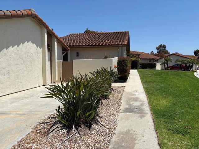 Building Photo - 1758 Charleston Ln