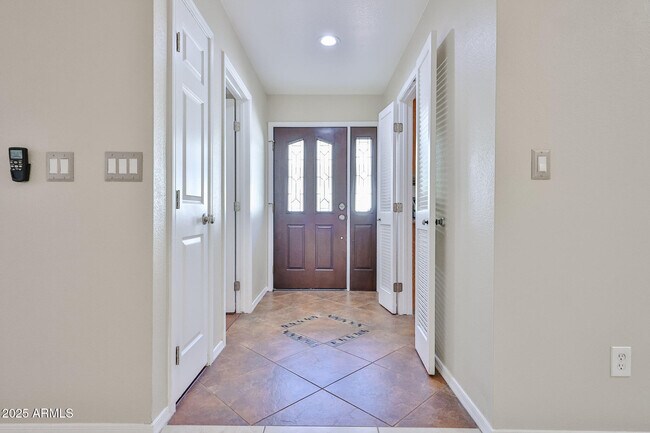 Building Photo - 7539 W Sequoia Dr
