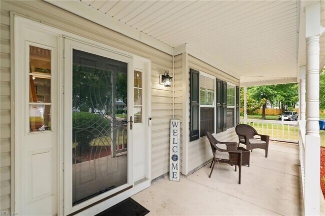 Building Photo - 704 Rocky Run Ct