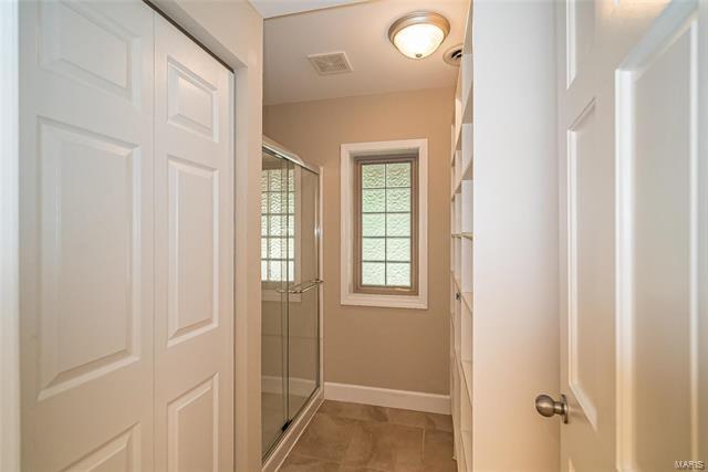 Building Photo - 817 Gray Friar Dr