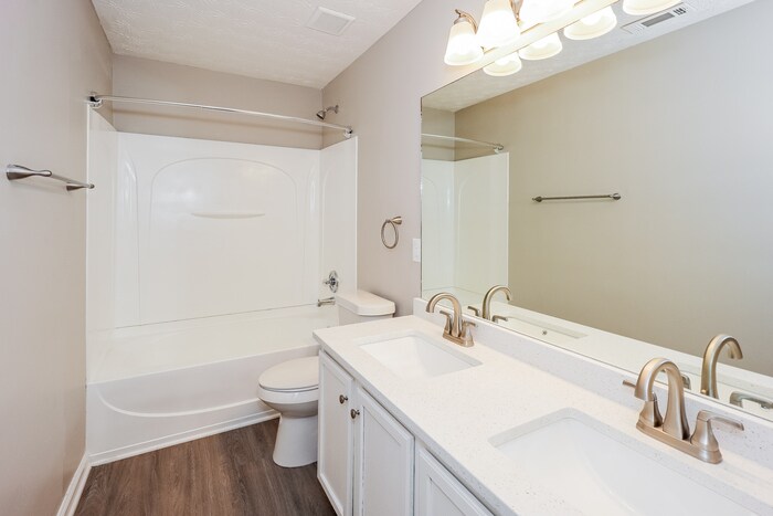 Building Photo - 5601 Sable Way