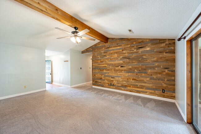 Building Photo - 2301 Winchester Dr