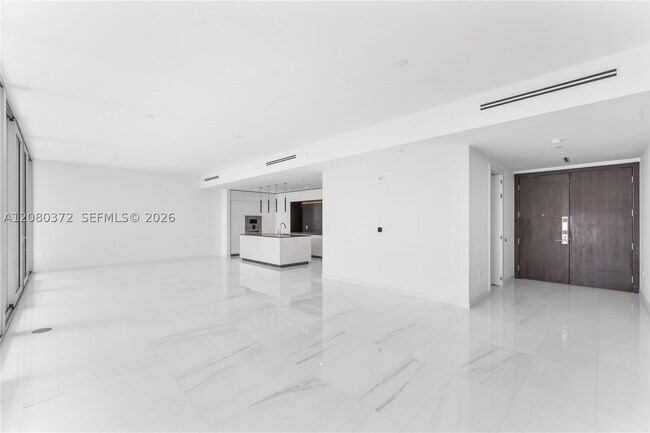Building Photo - 300 Biscayne Blvd