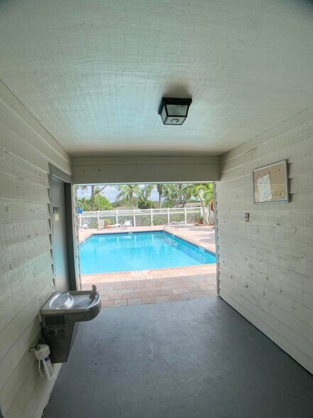 Building Photo - 13348 Bedford Mews Ct