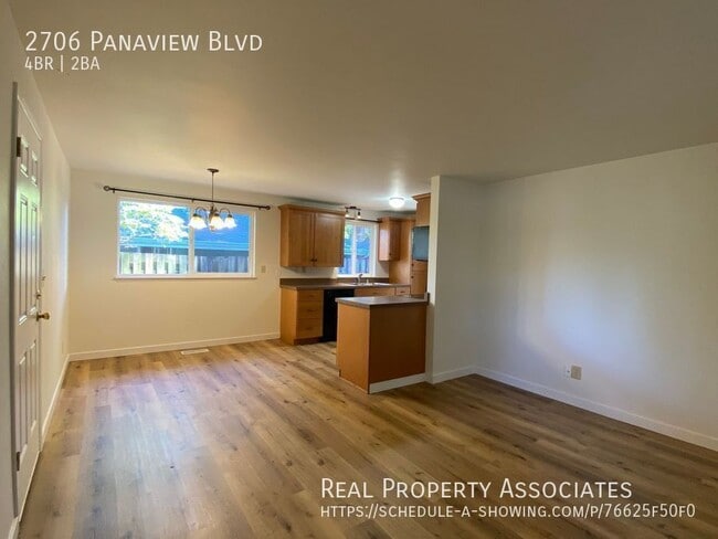 Building Photo - 2706 Panaview Blvd