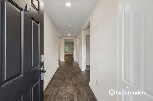 Building Photo - 65206 Lagoon Forest Dr