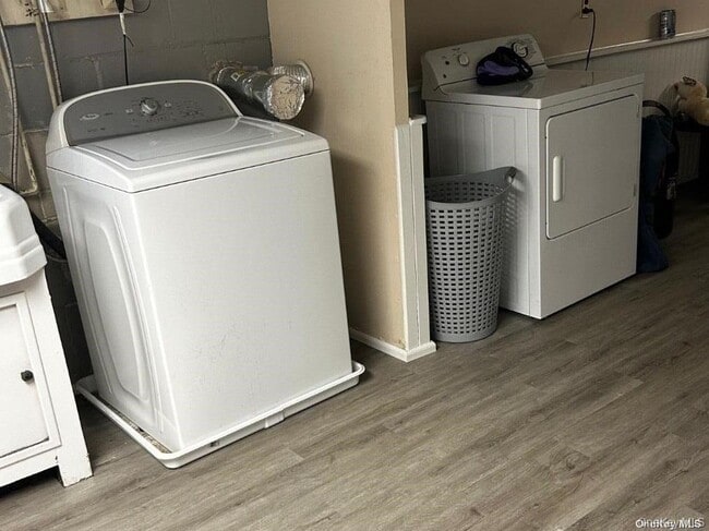 Building Photo - 5 Crab Ave