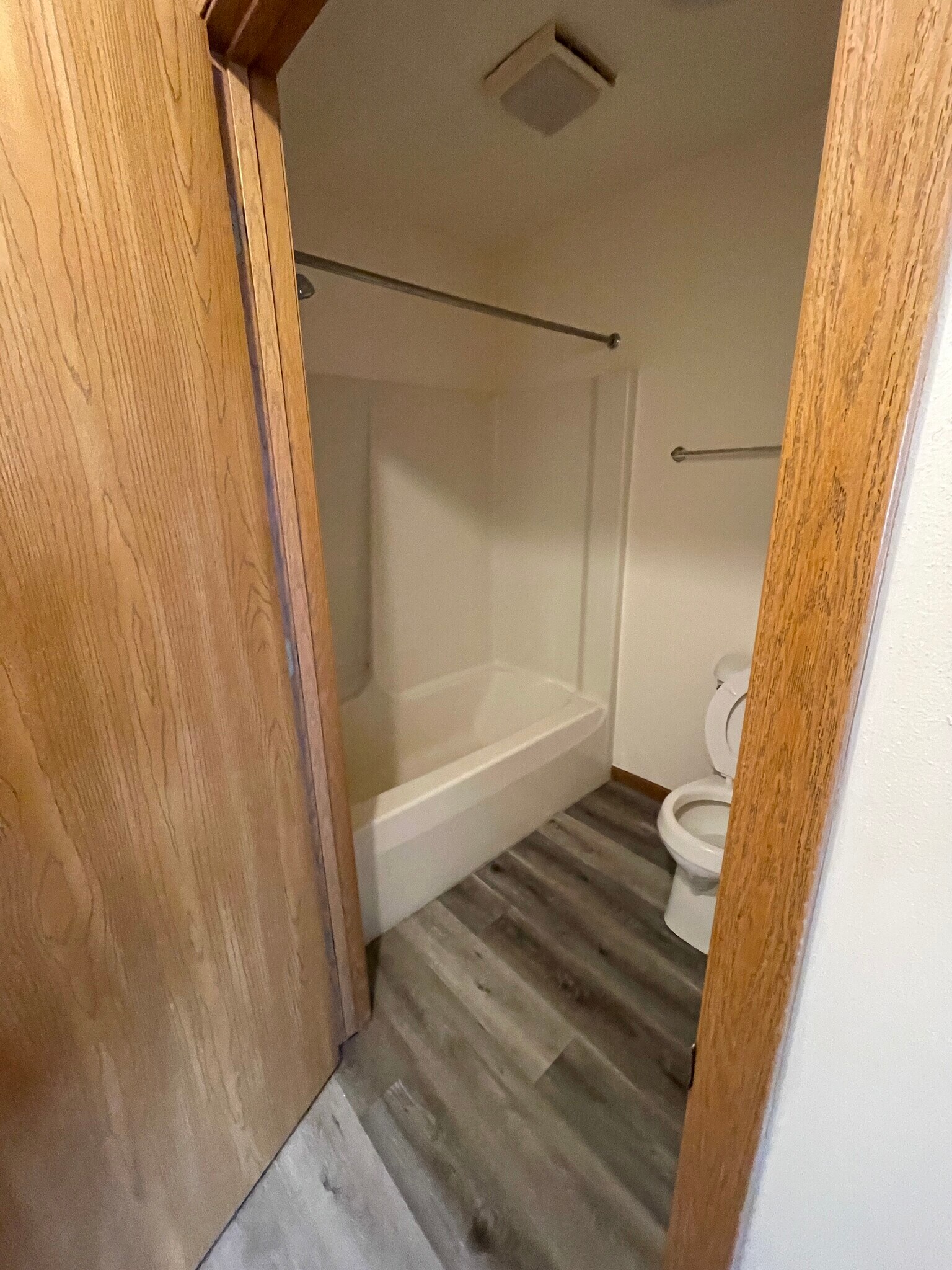 Building Photo - 566 Athletic Way