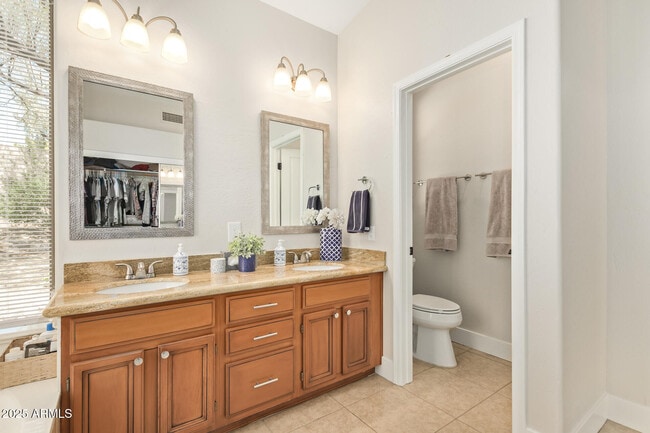 Building Photo - 9716 E Janice Way