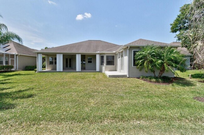 Building Photo - 1280 S Village Square