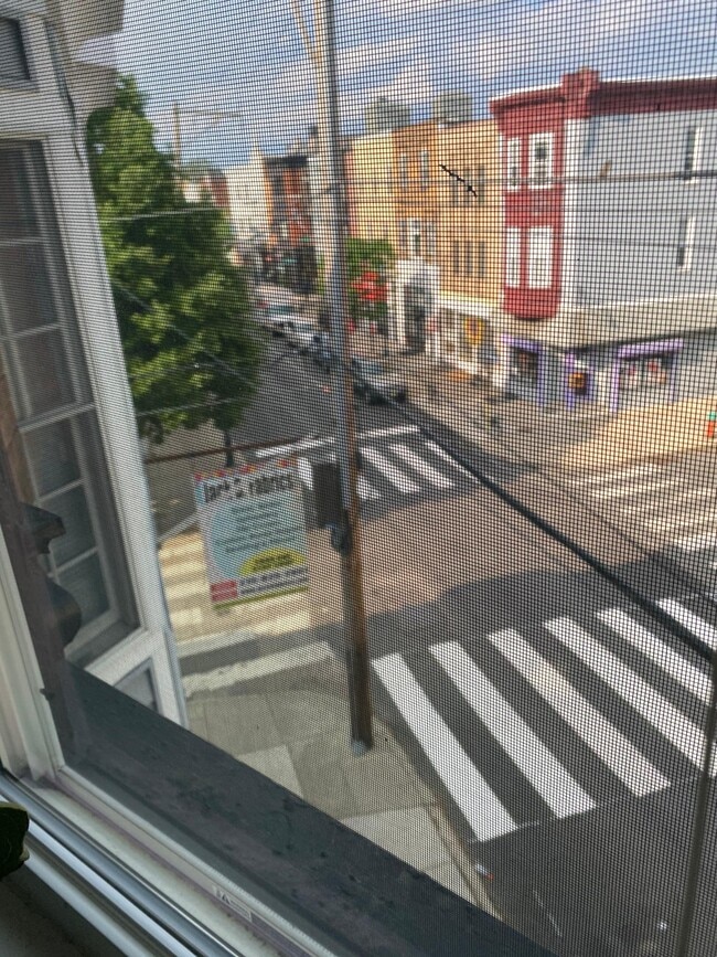 Building Photo - 750 S 4th St