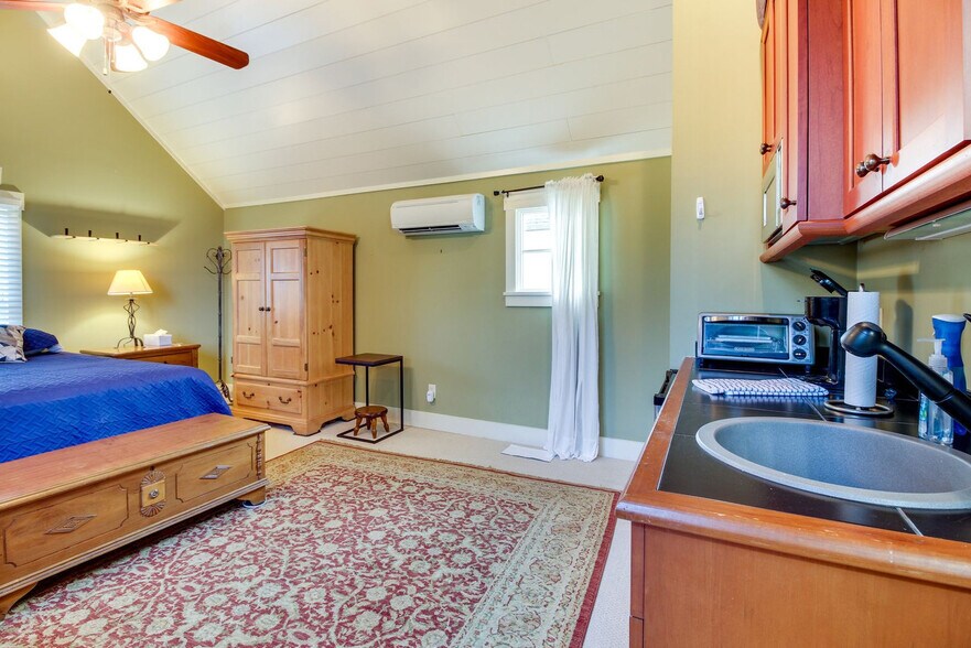 Building Photo - 64 Wrights Point Cir