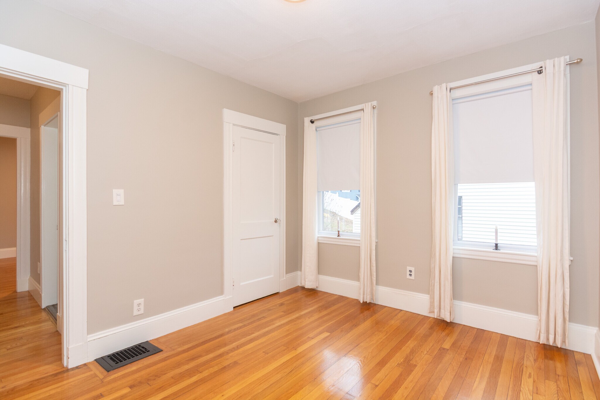 Building Photo - 39 Gould St