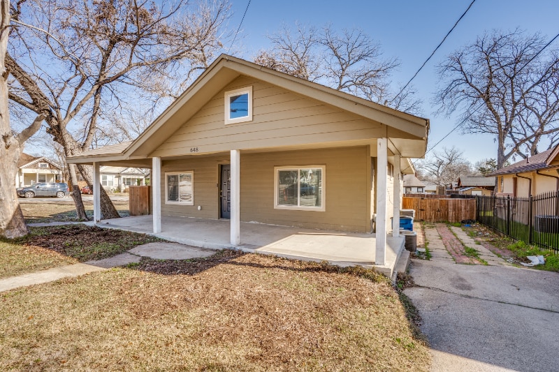 Building Photo - 648 N Tyler St