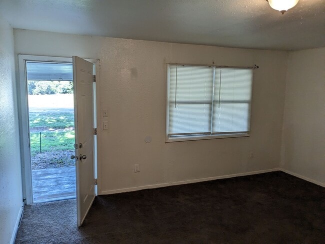 Building Photo - 6879 Co Rd 151