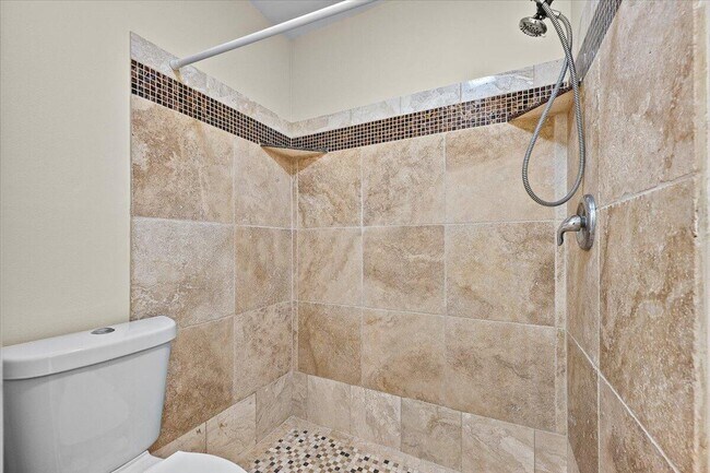 Building Photo - 144 Deerfield Ct