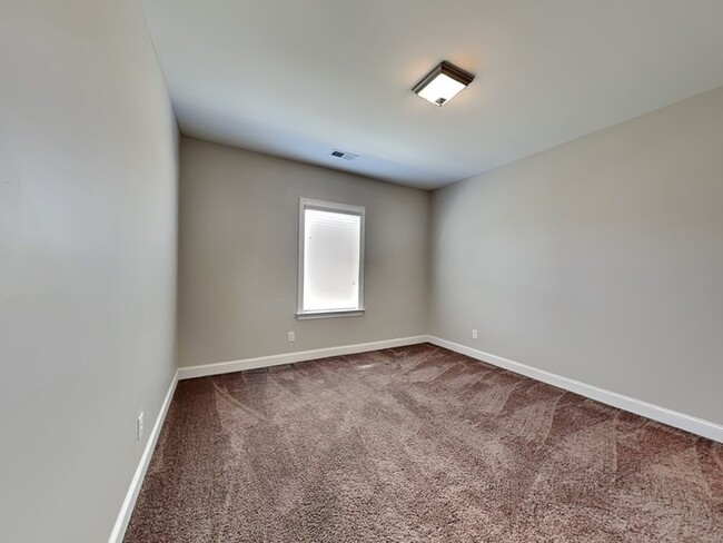 Building Photo - 506 Holden Forest Dr