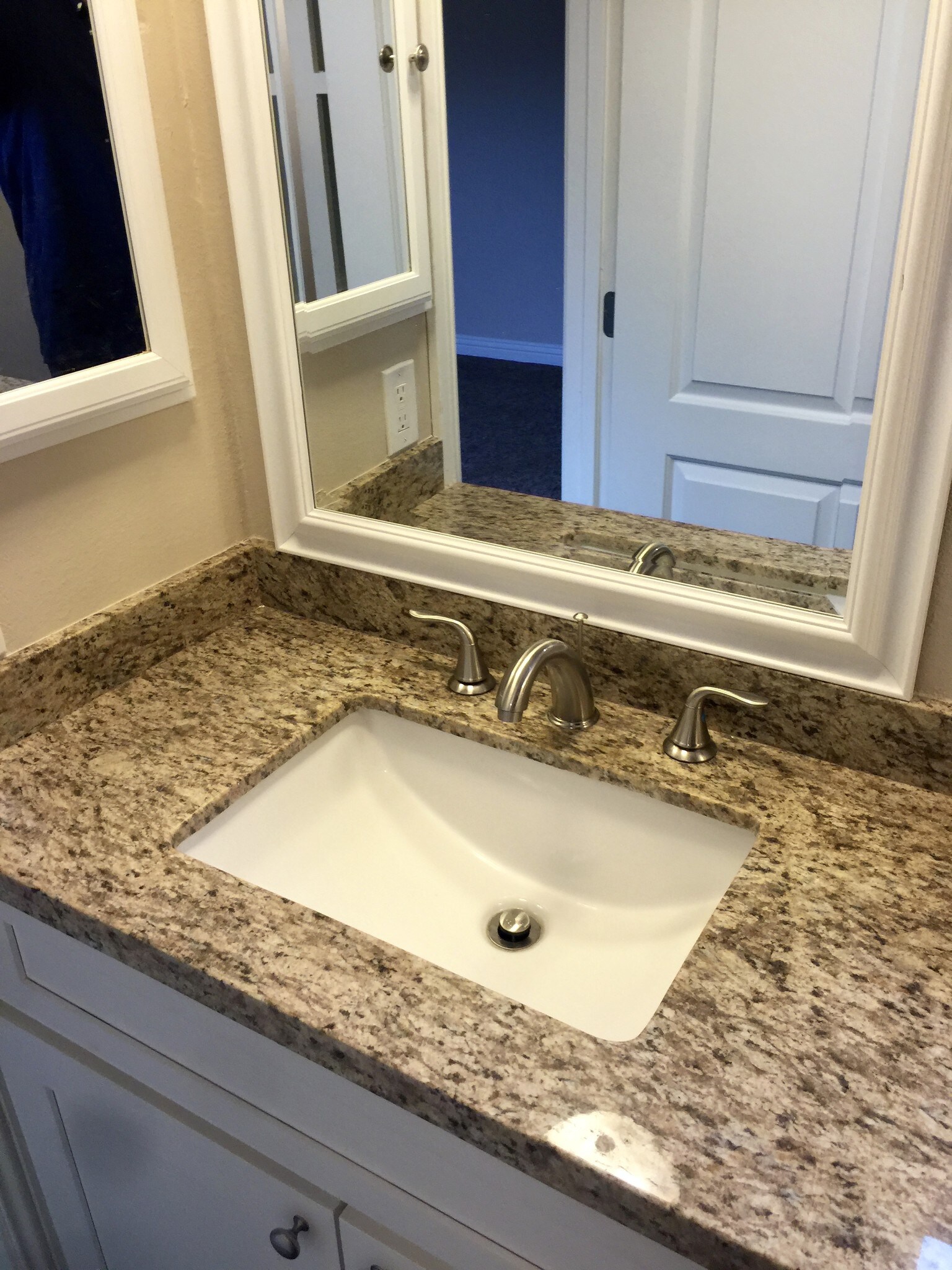 Building Photo - 15551 Boleyn Cir