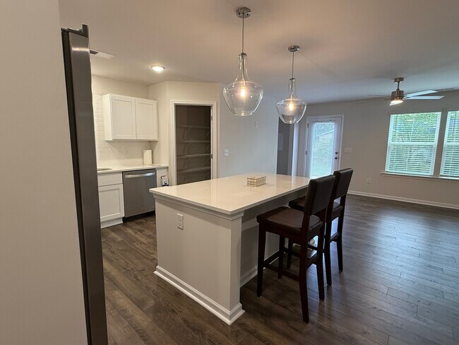 Building Photo - 106 Kai Trl