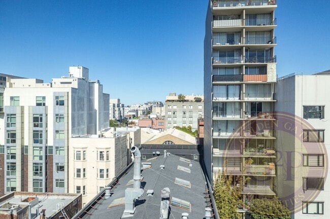Building Photo - Lower Nob Hill - 2 BR, 1 BA Condo 750 Sq. Ft. - 3D Virtual Tour