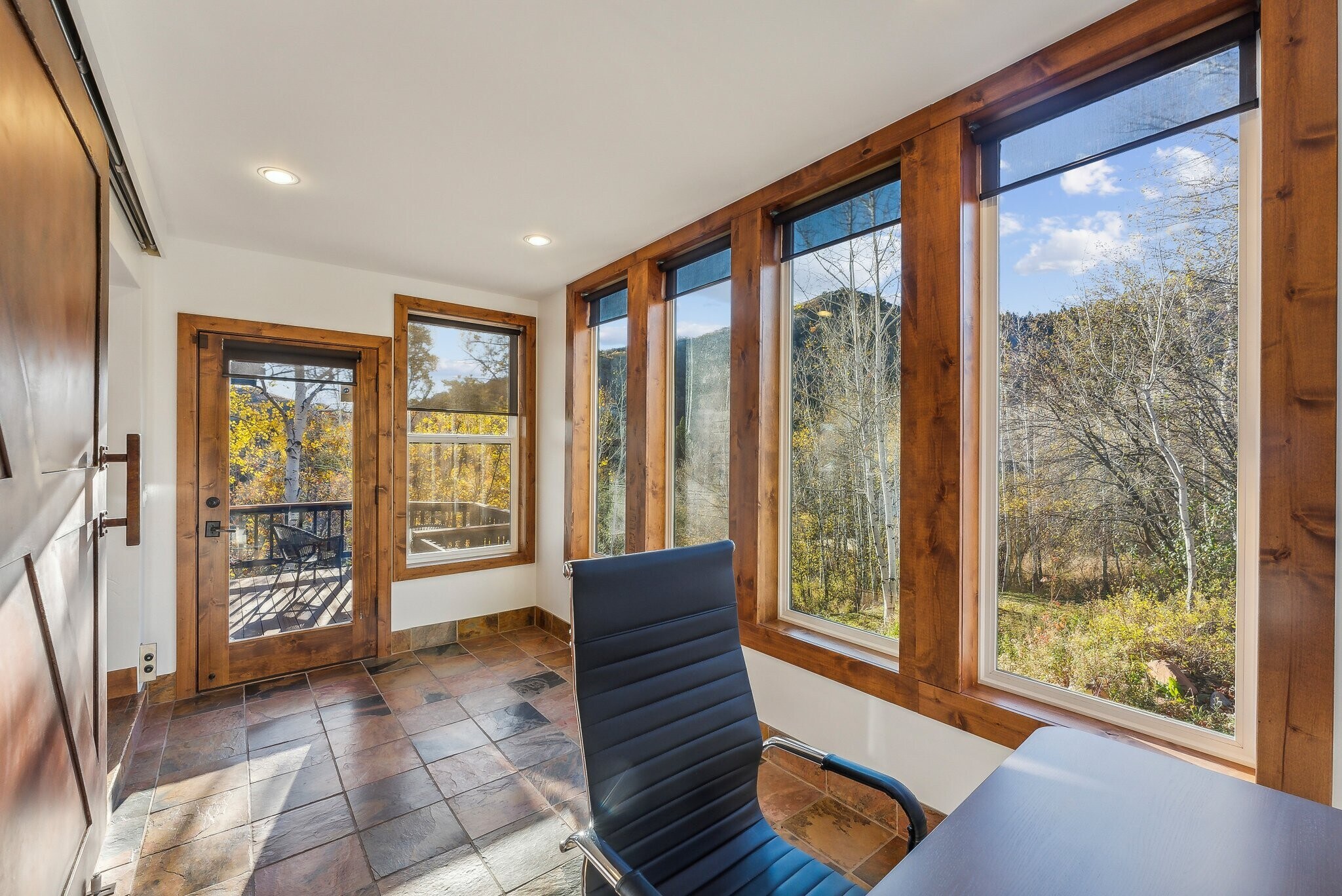 Building Photo - 7240 Buckboard Dr