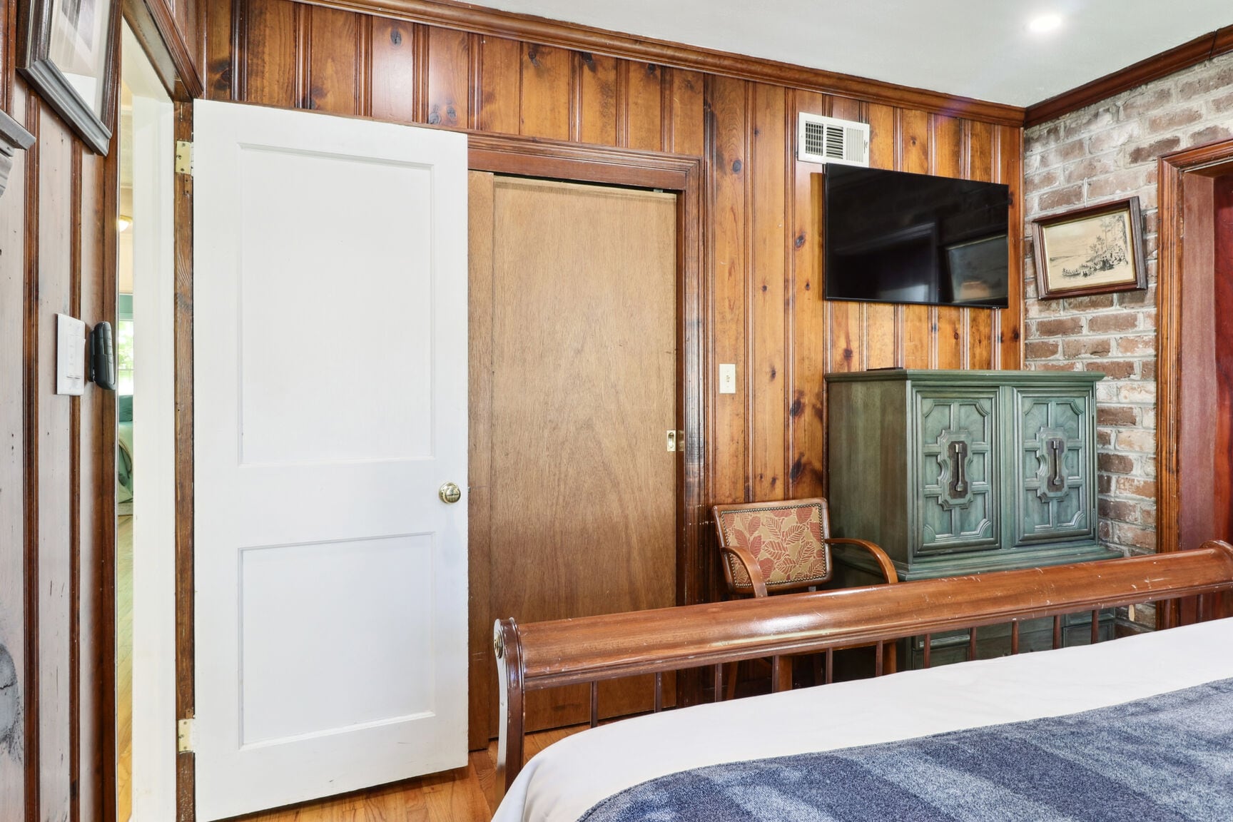 Building Photo - 1616 Skidaway Rd