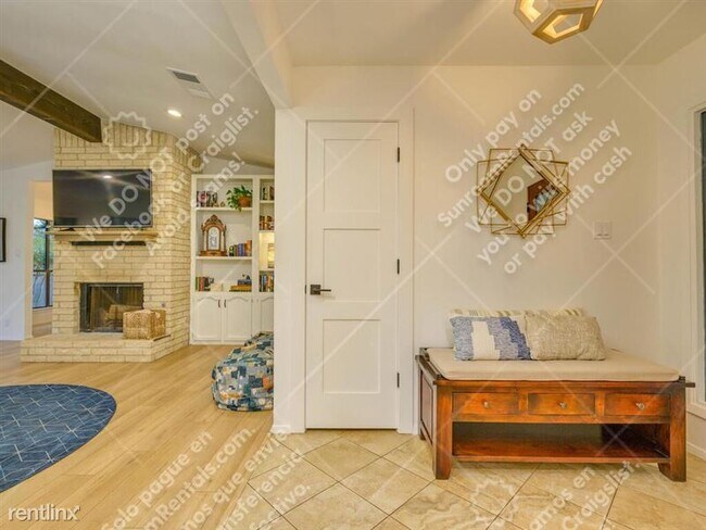 Building Photo - 4908 Dry Oak Trail
