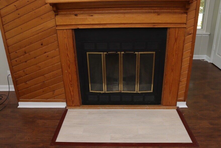 Fireplace - 1057 Stones Throw Dr NW