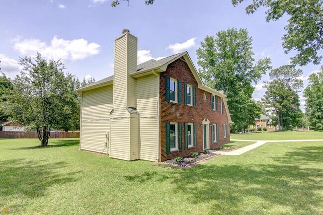 Building Photo - 180 Fairfield Cir