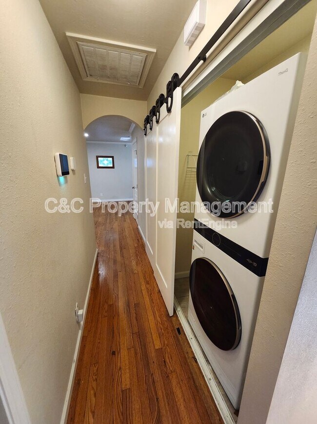 Building Photo - 2701 42nd St