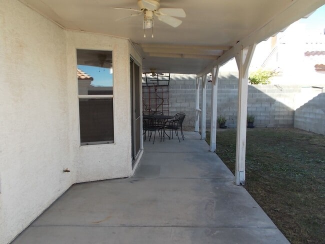 Building Photo - Comfort & Space in a Furnished Home