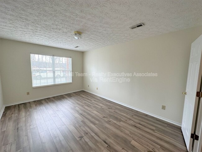 Building Photo - 819 Calypso Way