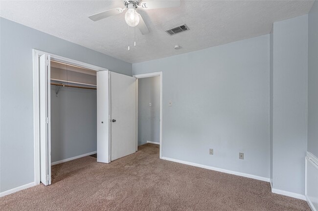Building Photo - 111B Normal Park Dr
