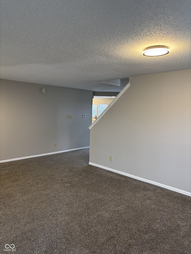 Building Photo - 1380 King Maple Dr