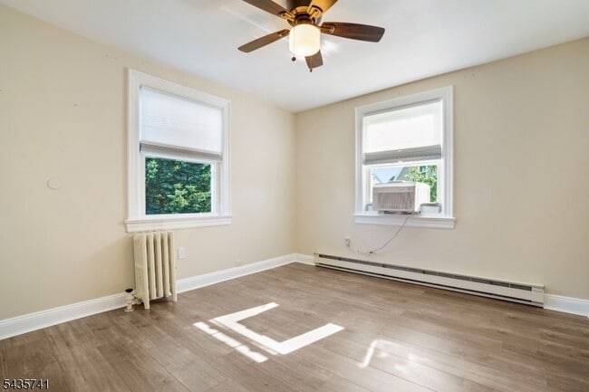 Building Photo - 42 N 21st St