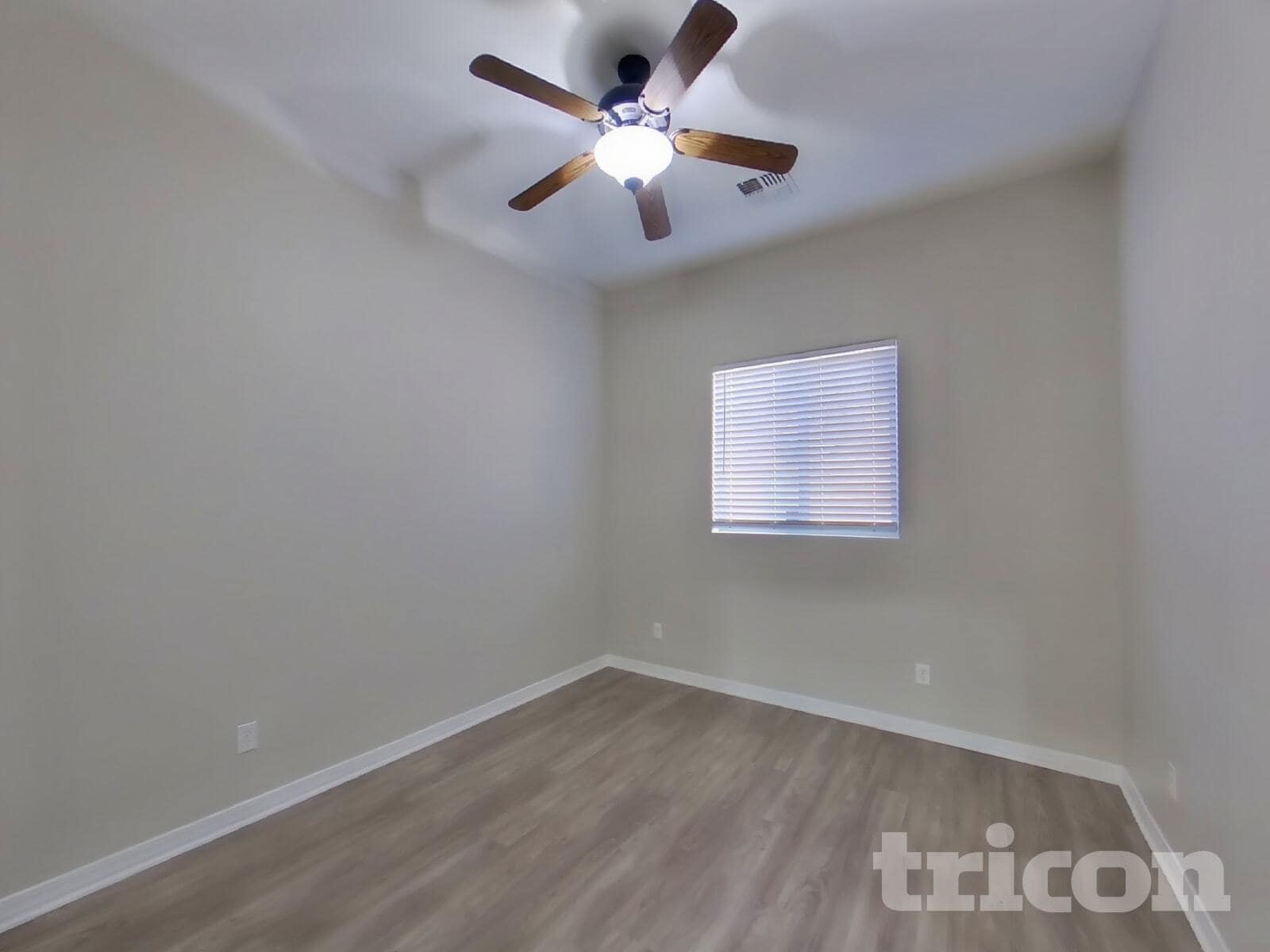 Building Photo - 9474 W Pineveta Dr