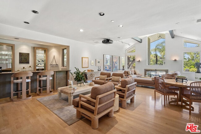 Building Photo - 16101 Valley Meadow Pl