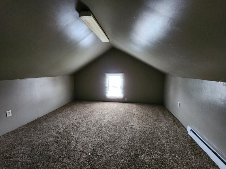 Building Photo - 308 Menoher Wy