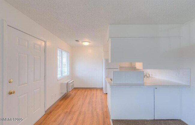 Building Photo - 901 Virbel Ln