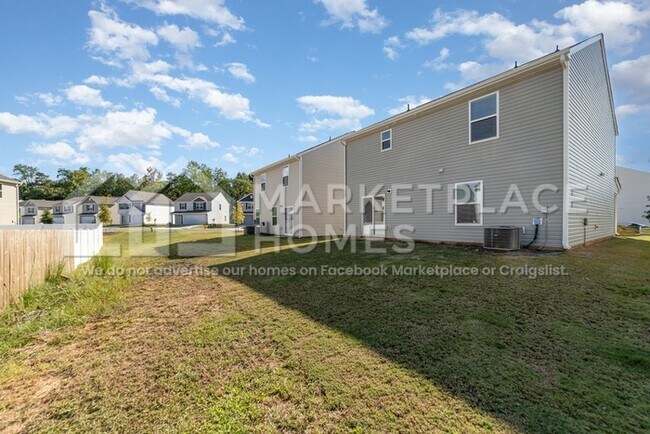 Building Photo - 3051 Cres Lk Ln