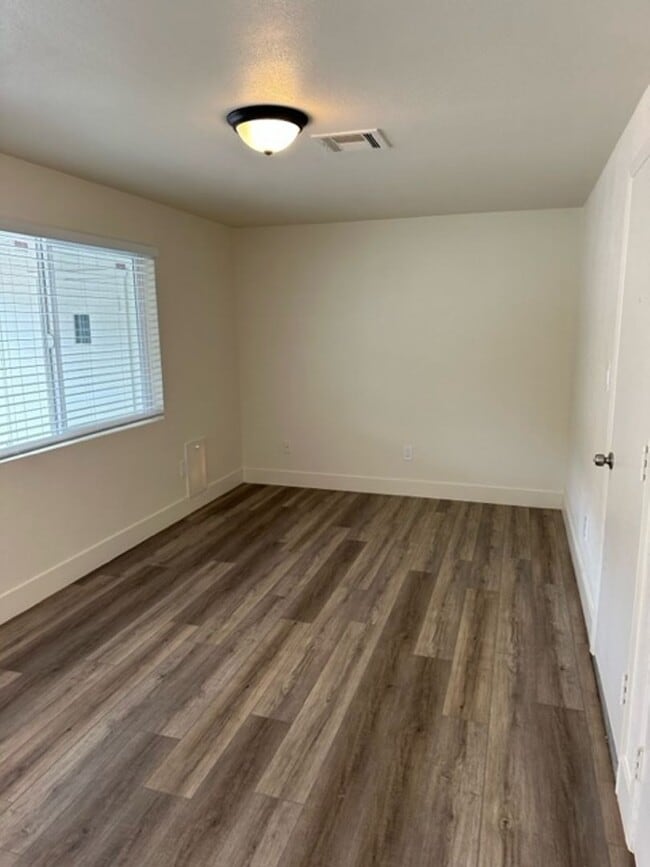 Building Photo - 1817 W Wood Dr