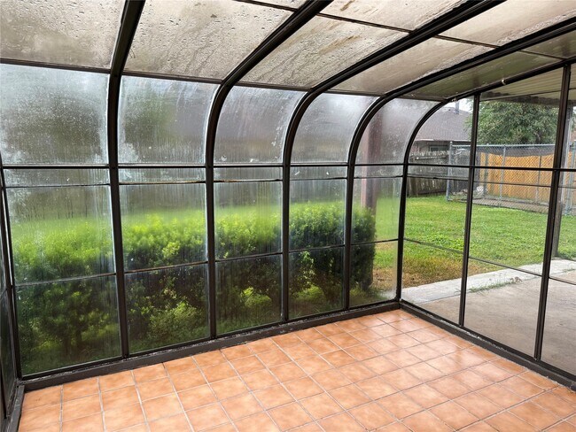 Building Photo - 16431 Canario Dr