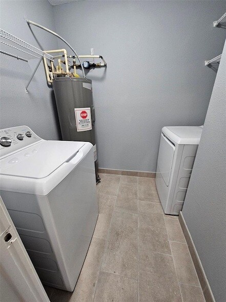 Building Photo - 2533 Grassy Point Dr